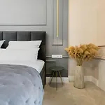 New I Luxus I Kingbed I Center Augsburg